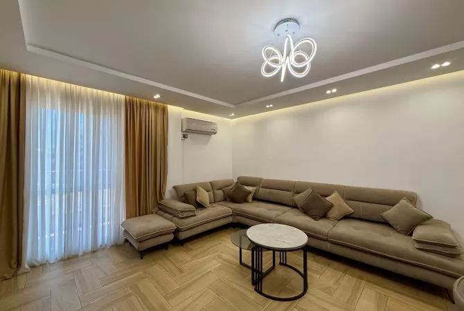 Shtepi me qera 2+1 ne Tirane - 800 Euro
