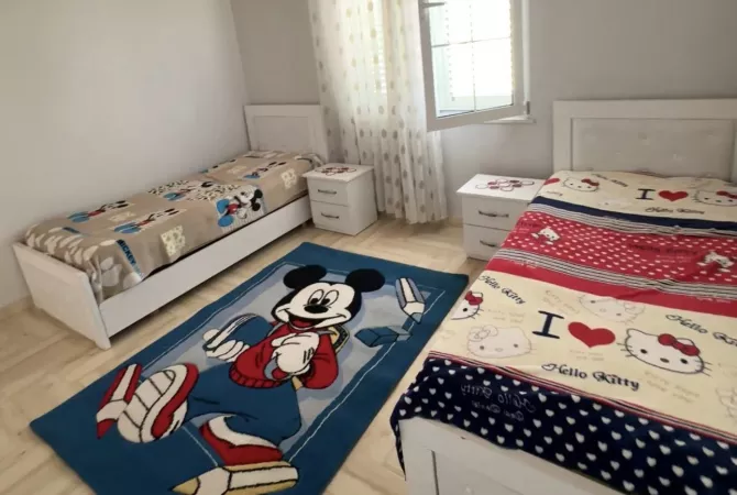 Shtepi me qera Shtepi Private ne Tirane, 3+1, Mobilimi E mobiluar, Pagesa 700  Euro.