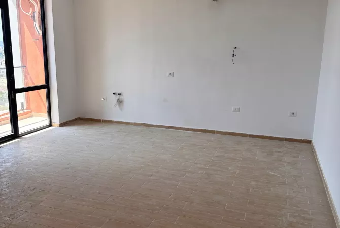 Shtepi ne shitje 1+1 ne Tirane - 145,000 Euro