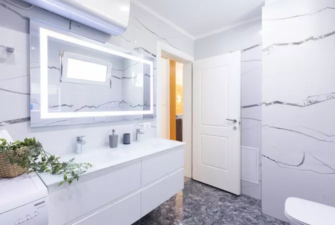 Shtepi ne shitje Apartament ne Tirane, 2+1, Mobilimi E mobiluar, Pagesa 252,000  Euro.