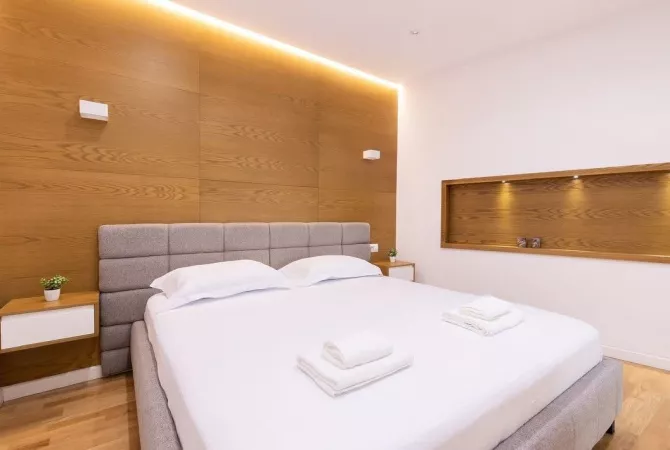 Shtepi ne shitje Apartament ne Tirane, 2+1, Mobilimi E mobiluar, Pagesa 252,000  Euro.