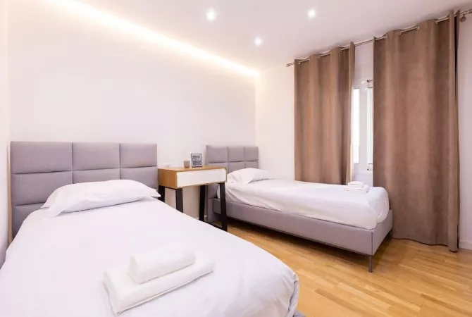 Shtepi ne shitje Apartament ne Tirane, 2+1, Mobilimi E mobiluar, Pagesa 252,000  Euro.