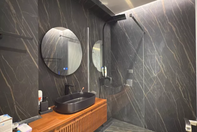 Shtepi me qera Apartament ne Tirane, 2+1, Mobilimi E mobiluar, Pagesa 950  Euro.