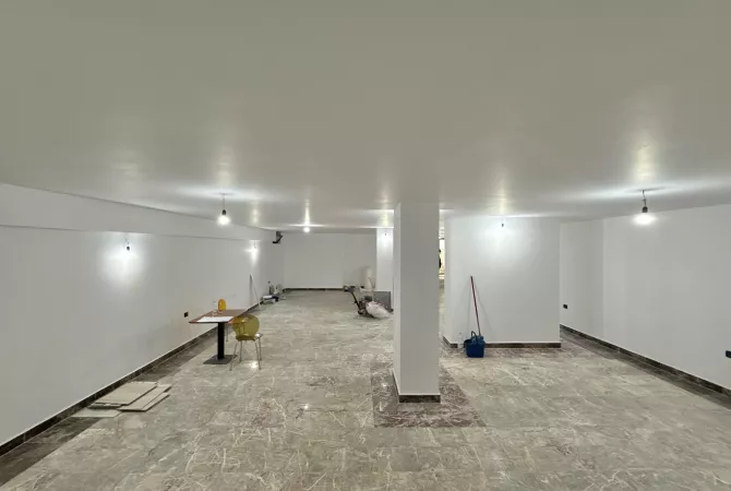 Ambient biznesi me qera 1+1 ne Tirane - 400,000 Leke