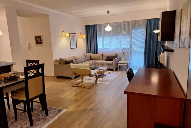 Shtepi me qera 2+1 ne Tirane - 900 Euro