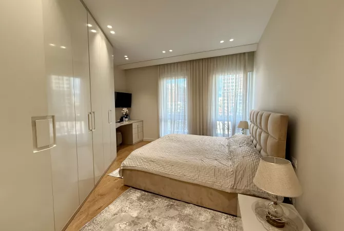 Shtepi ne shitje Apartament ne Tirane, 3+1, Mobilimi E mobiluar, Pagesa 380,000  Euro.