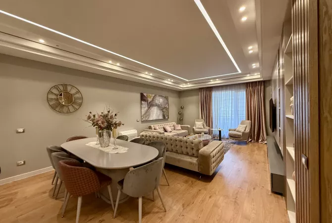 Shtepi ne shitje Apartament ne Tirane, 3+1, Mobilimi E mobiluar, Pagesa 380,000  Euro.