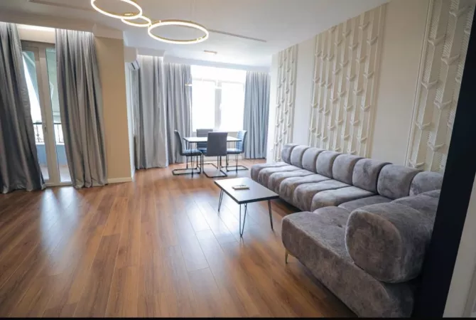 Shtepi ne shitje 2+1 ne Tirane - 320,000 Euro