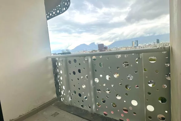 Shtepi ne shitje Apartament ne Tirane, 1+1, Mobilimi Bosh, pa mobiluar, Pagesa 210,000  Euro.