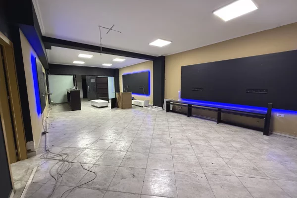 Ambient biznesi ne shitje 1+1 ne Tirane - 270,000 Euro