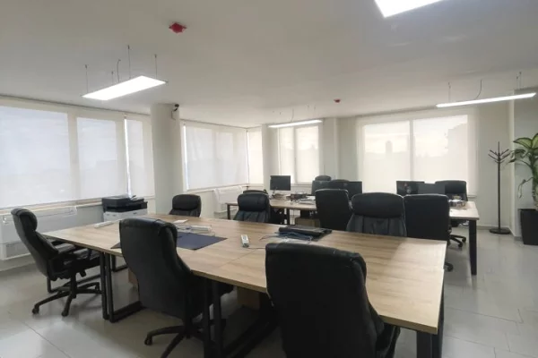 Ambient biznesi me qera 3+1 ne Shkoder - 3,000 Euro