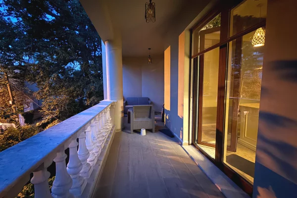 Shtepi me qera Apartament ne Tirane, 3+1, Mobilimi E mobiluar, Pagesa 900  Euro.