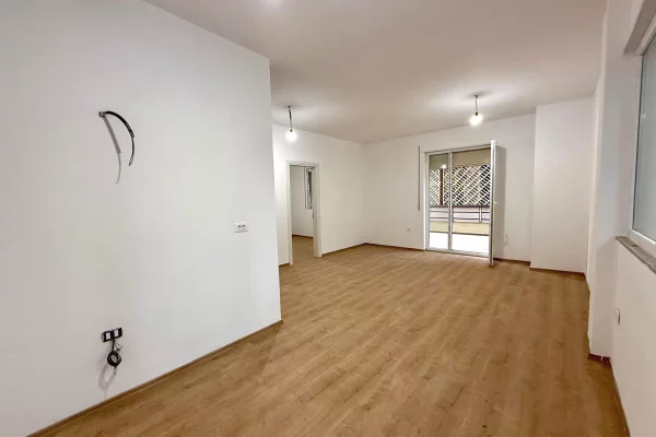 Apartment for sale in Tirana 1+1, Emty