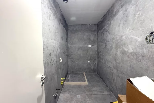 Apartment for sale in Tirana 1+1, Emty