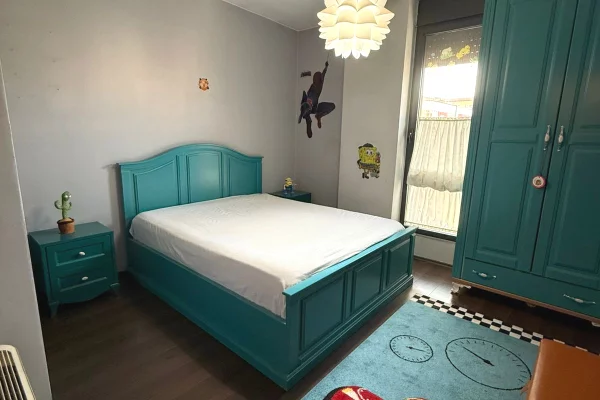 Shtepi ne shitje Apartament ne Tirane, 2+1, Mobilimi E mobiluar, Pagesa 14,100,000  Leke.