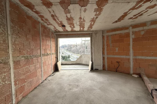 Apartment for sale in Tirana 3+1, Emty