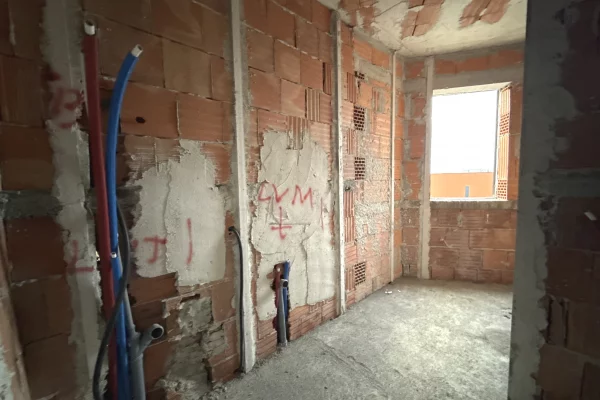 Apartment for sale in Tirana 3+1, Emty