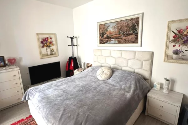 Shtepi ne shitje 2+1 ne Tirane - 280,000 Euro