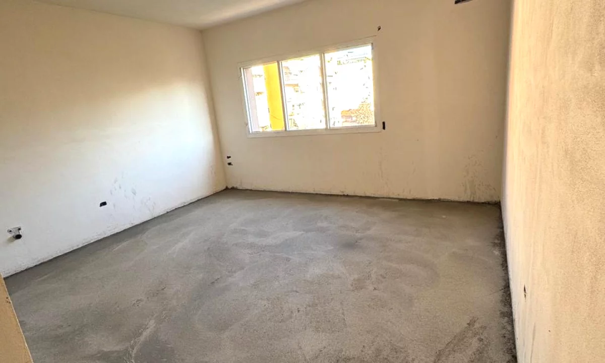 Apartment for sale in Tirana 2+1, Emty