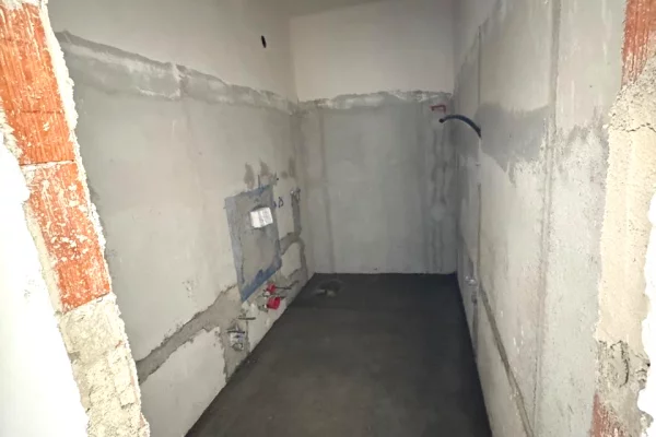 Apartment for sale in Tirana 2+1, Emty