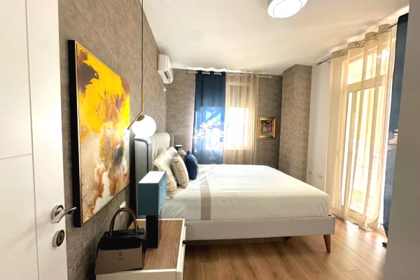 Apartment for sale in Tirana 1+1, Furnished