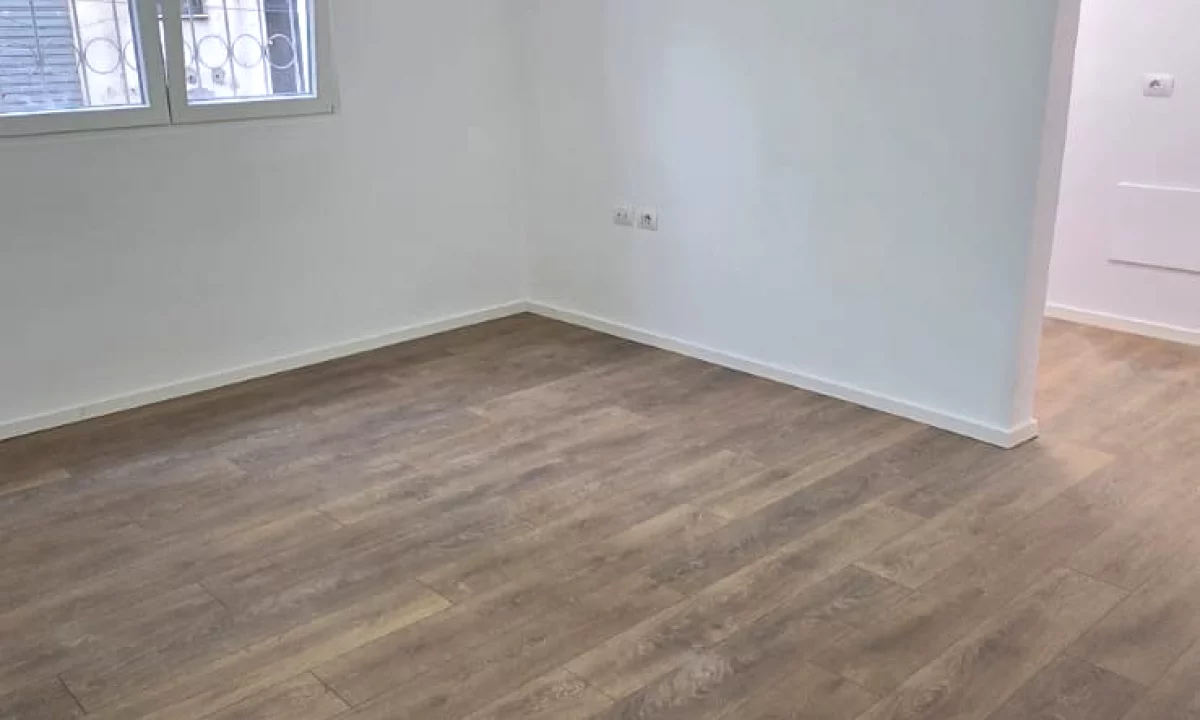 Apartment for sale in Tirana 1+1, Emty