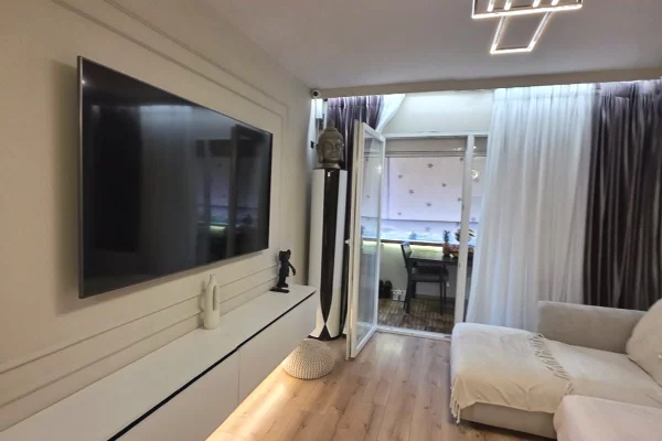 Shtepi ne shitje Apartament ne Tirane, 2+1, Mobilimi E mobiluar, Pagesa 365,000  Euro.