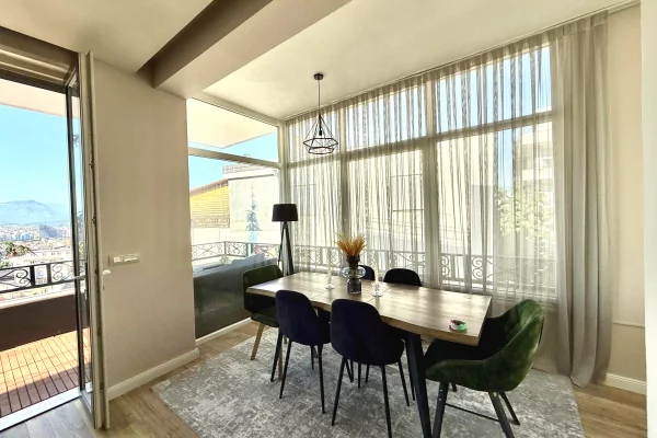 Shtepi ne shitje Apartament ne Tirane, 2+1, Mobilimi Bosh, pa mobiluar, Pagesa 285,000  Euro.