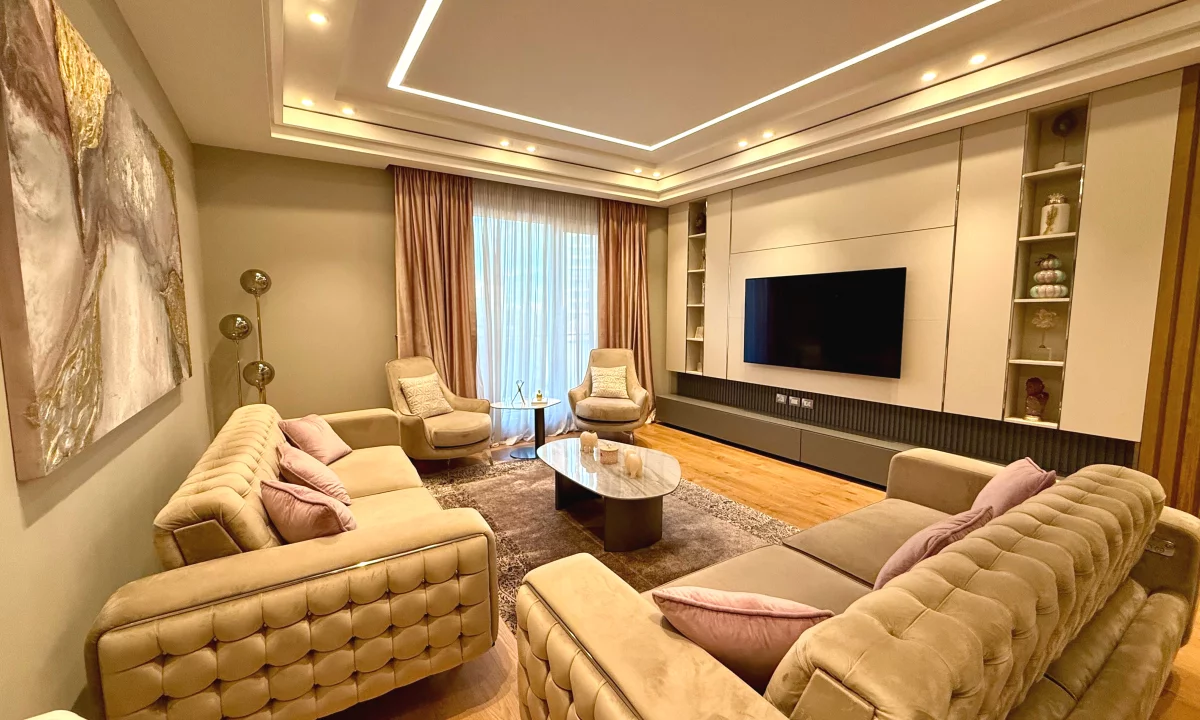 Shtepi ne shitje Apartament ne Tirane, 3+1, Mobilimi E mobiluar, Pagesa 355,000  Euro.