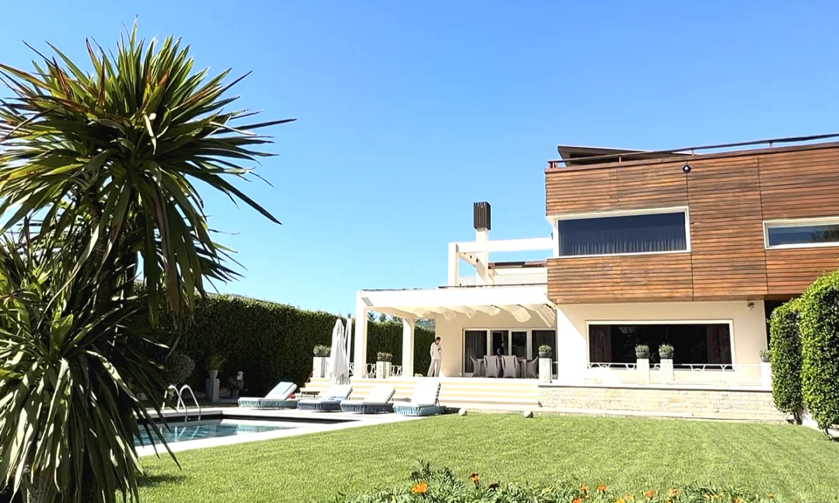 Villa di lusso in affitto a Tirana 5+1, Arredato