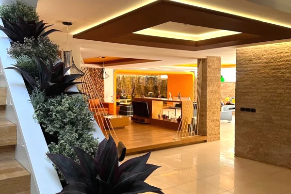 Villa di lusso in affitto a Tirana 5+1, Arredato