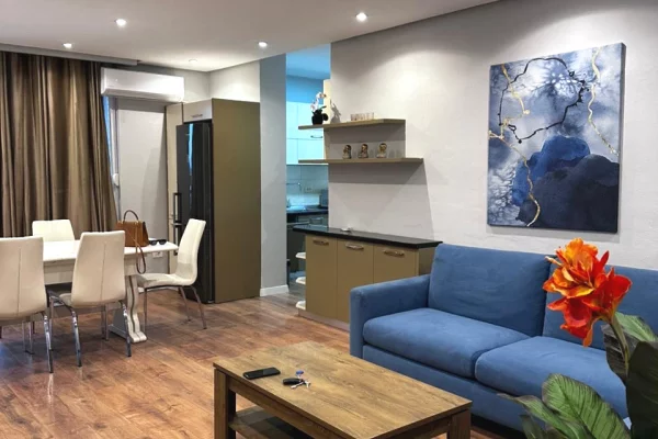 Shtepi me qera Apartament ne Tirane, 2+1, Mobilimi E mobiluar, Pagesa 100,000  Leke.