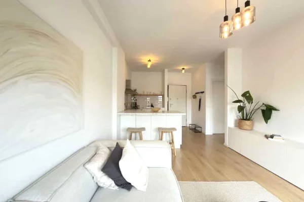 Shtepi me qera Apartament ne Tirane, 1+1, Mobilimi E mobiluar, Pagesa 80,000  Leke.