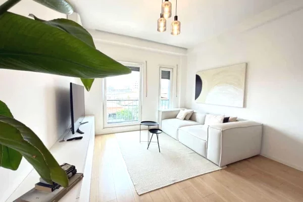 Shtepi me qera Apartament ne Tirane, 1+1, Mobilimi E mobiluar, Pagesa 80,000  Leke.