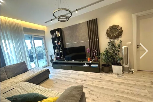 Duplex (2 storey house) for sale in Tirana 3+1, Furnished