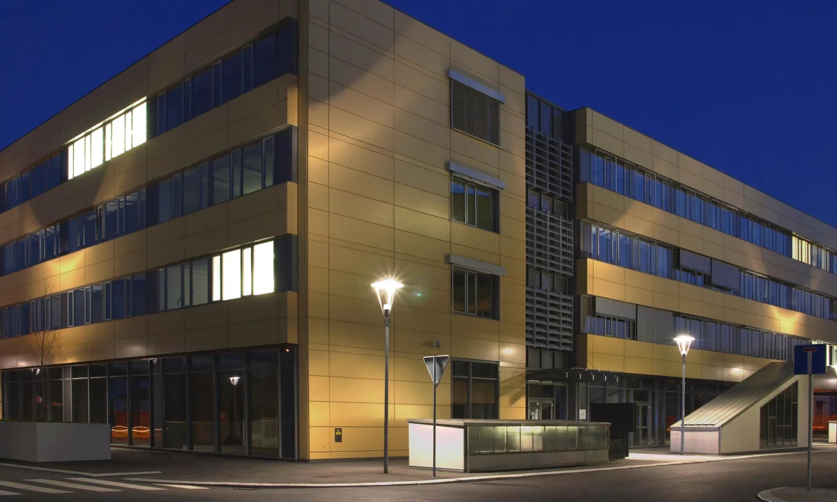 Jepet me qira Godine Biznesi 4 kateshe