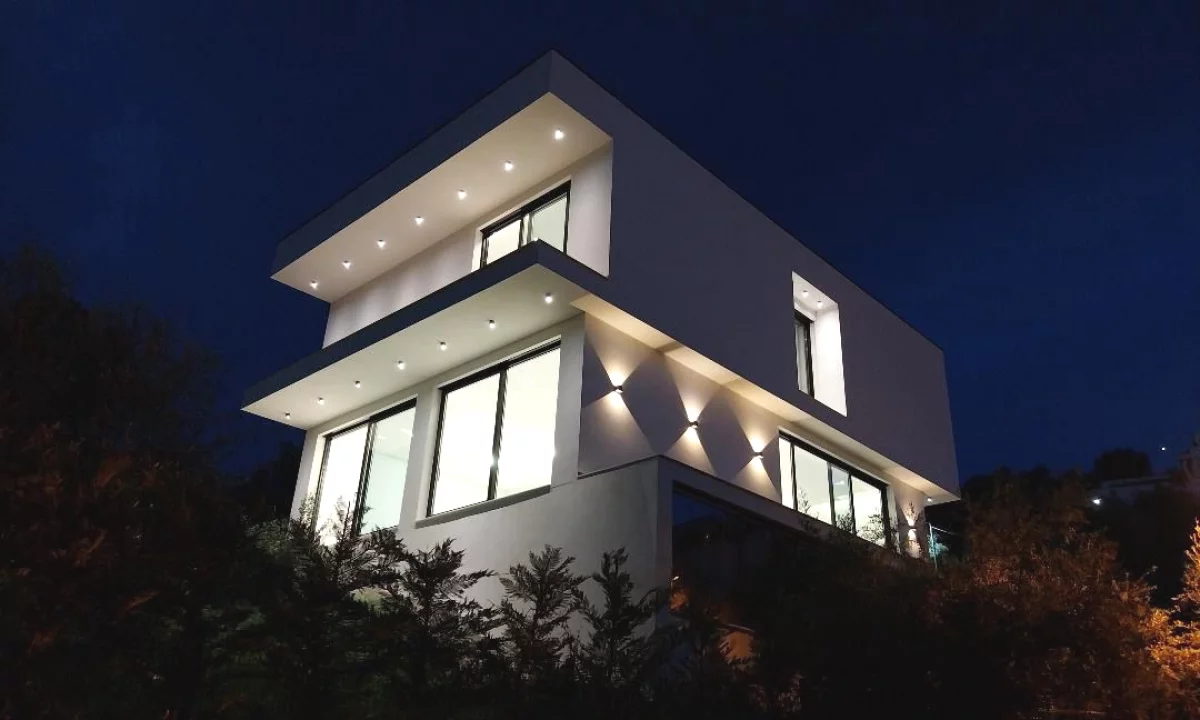 Luxury villas for rent in Tirana 4+1, Furnished
