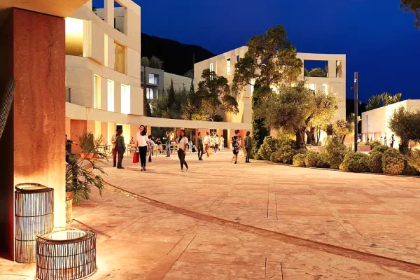 Appartamento in vendita a Valona 2+1, Vuoto