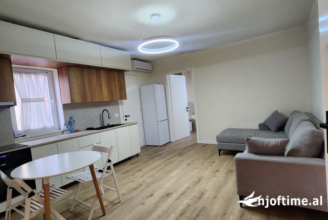 Shtepi me qera 2+1 ne Tirane - 600 Euro