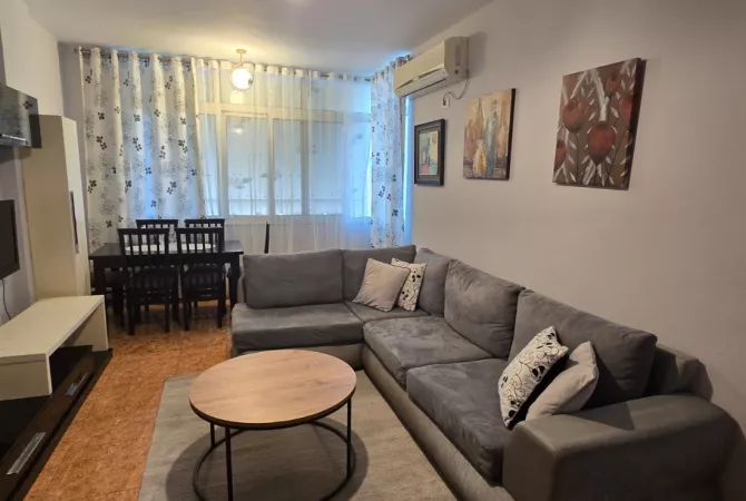 Shtepi me qera 1+1 ne Tirane - 50,000 Leke