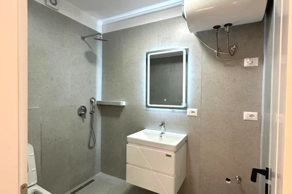 Apartment for sale in Tirana 2+1, Emty