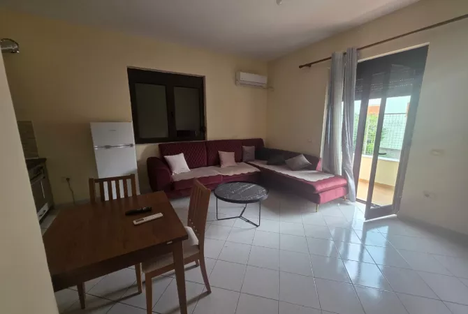 Shtepi me qera 1+1 ne Tirane - 450 Euro
