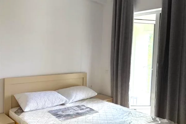 Appartamento in affitto a Tirana 2+1, Arredato