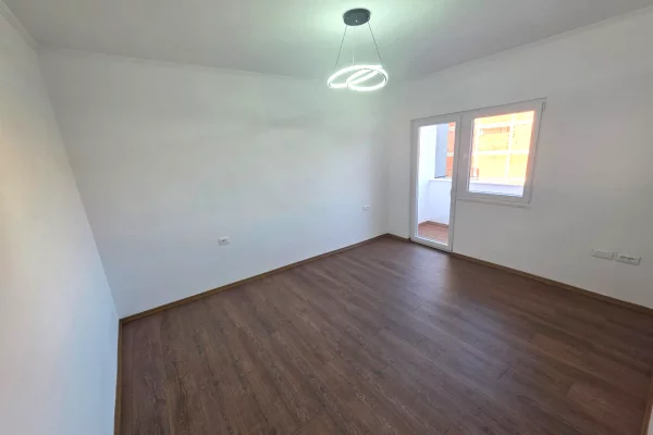 Shtepi ne shitje 2+1 ne Tirane - 149,000 Euro