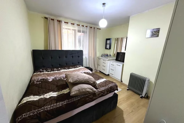 Shtepi ne shitje Apartament ne Tirane, 1+1, Mobilimi E mobiluar, Pagesa 105,000  Euro.