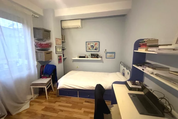 Appartamento in vendita a Tirana 2+1, Arredato