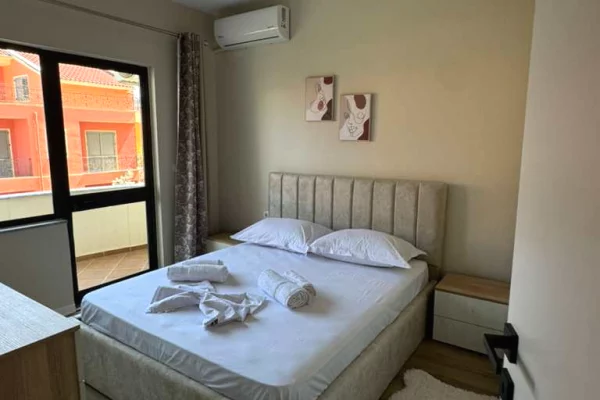 Shtepi me qera 2+1 ne Tirane - 65,000 Leke