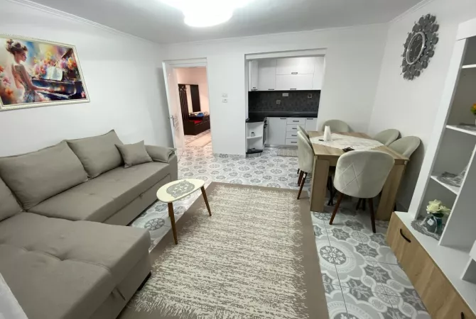 Shtepi me qera 2+1 ne Tirane - 600 Euro