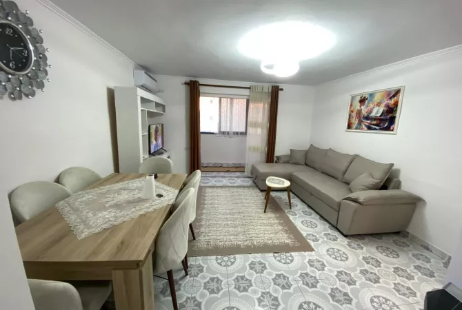 Shtepi me qera 2+1 ne Tirane - 600 Euro