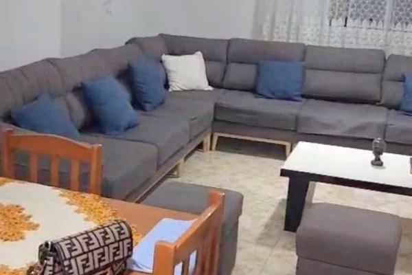 Shtepi me qera 2+1 ne Tirane - 60,000 Leke